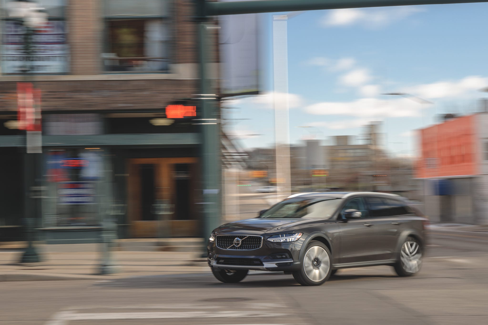 2025 Volvo V90 Cross Country Review, Pricing, and Specs