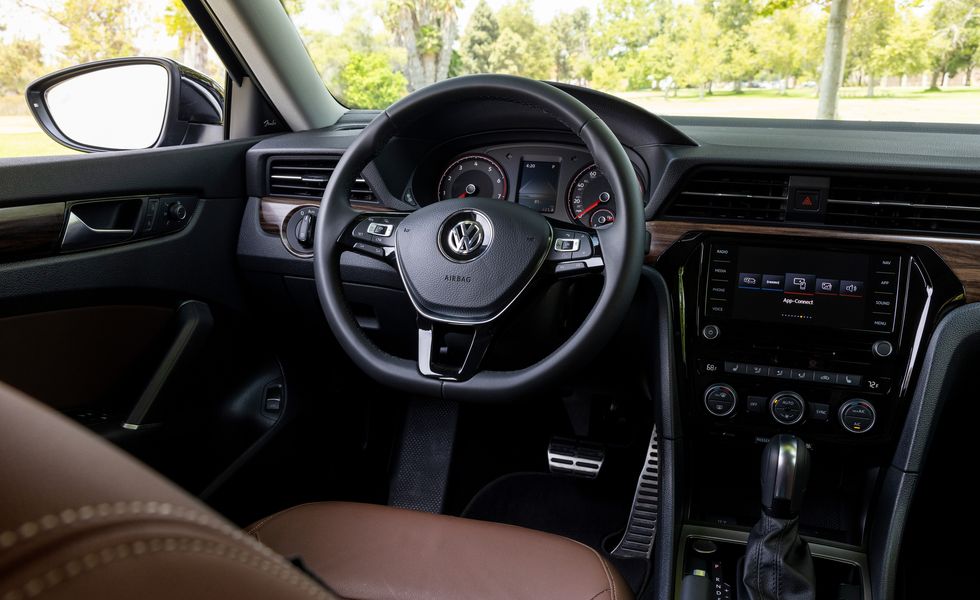 Volkswagen Passat TDi 170 review - price, specs and 0-60 time