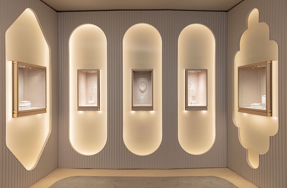 Cartier's High-Jewelry Installation Beautés du Monde in Madrid
