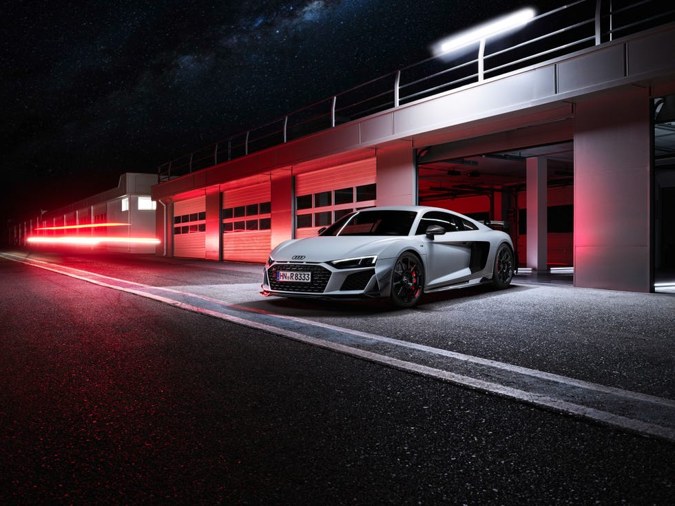 2024 Mercedes SL63 AMG vs Audi R8