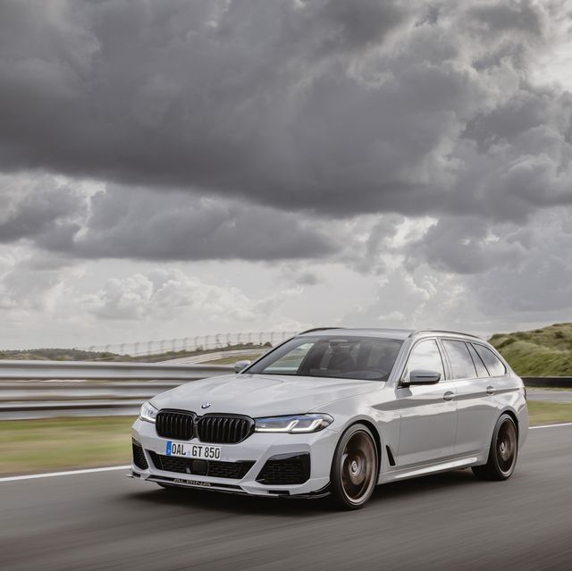 Experience the Luxury and Performance of the BMW G31 5 Series Touring