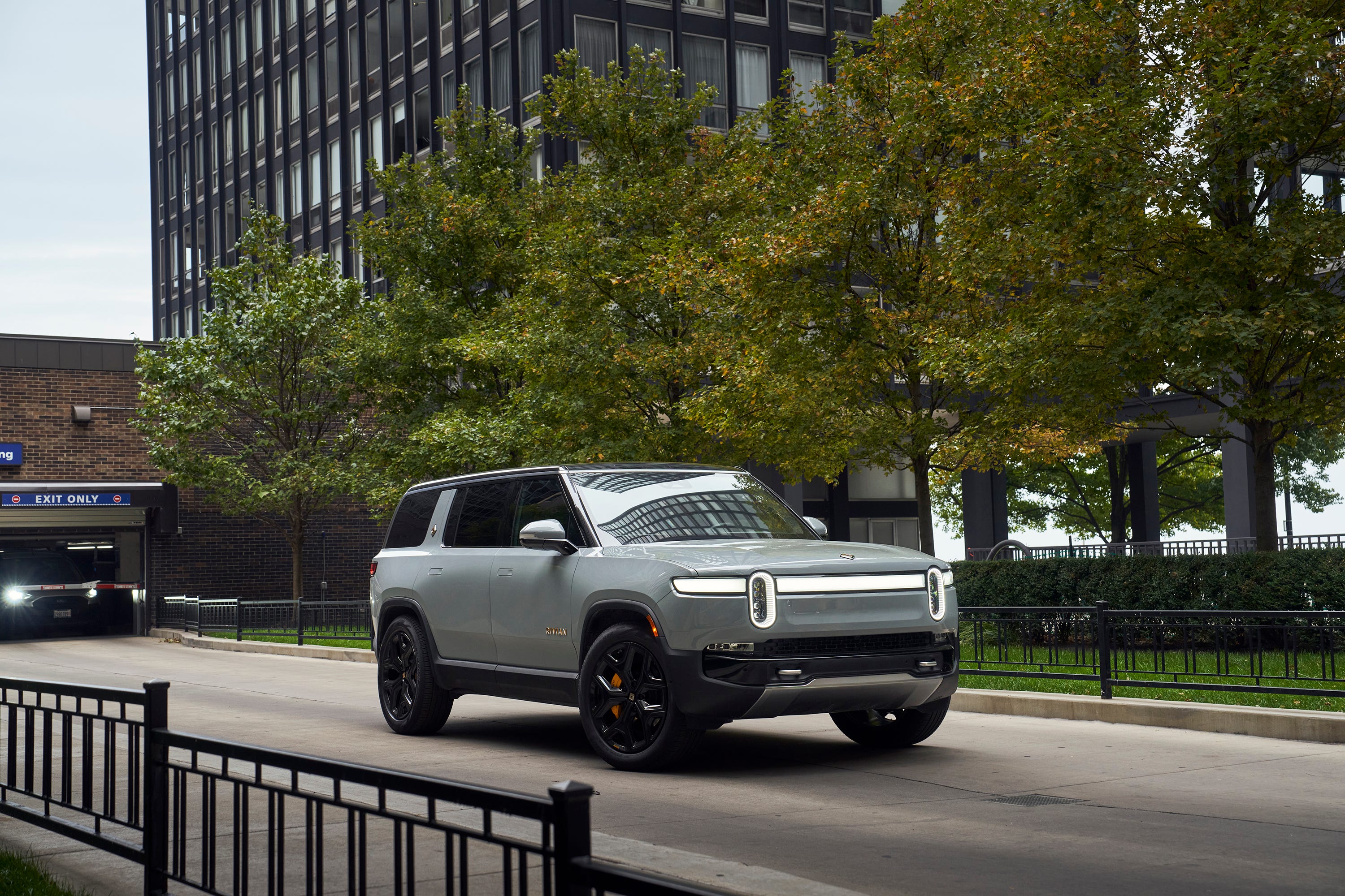 Crossover Suv With Highest Ground Clearance SUVs and Crossovers with the Most Ground Clearance