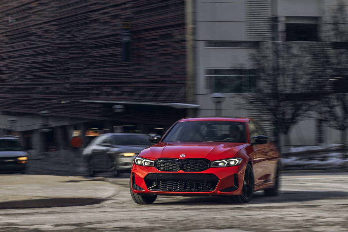 New 2022 BMW 3 Series facelift gets fresh face and improved tech