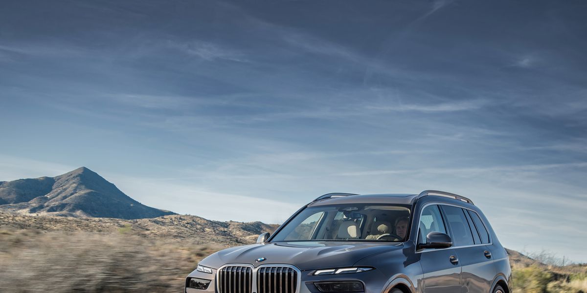 2023 BMW X7 Arrives with More Power and a New Look