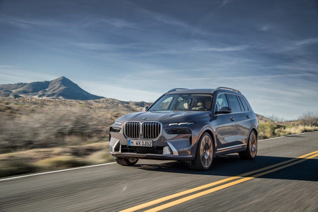 2023 Bmw X7 Changes 2023 Bmw X7 Arrives With More Power And A New Look