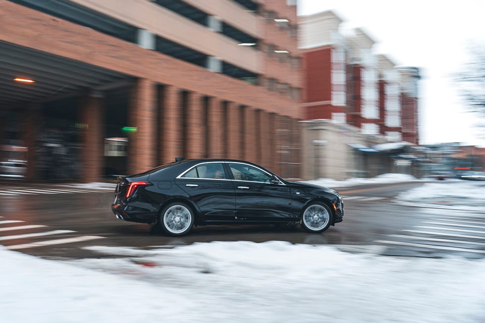 2023 cadillac ct4 350t rwd