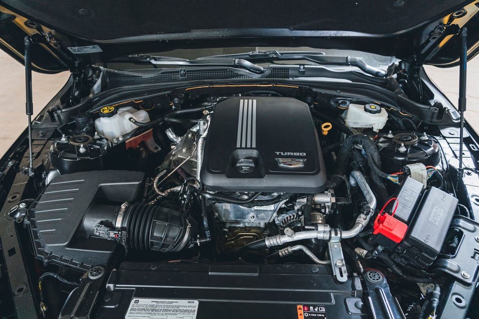 2023 cadillac ct4 350t rwd