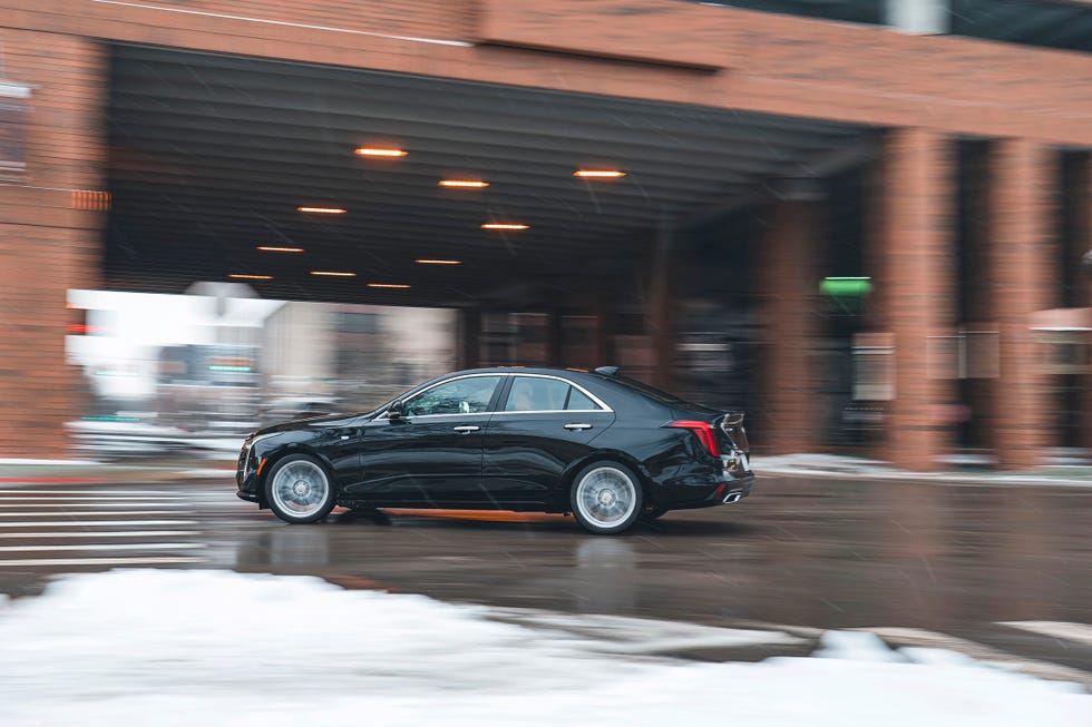 2023 cadillac ct4 350t rwd