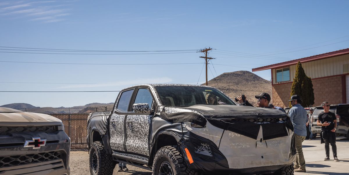 See Photos of Chevy’s Colorado ZR2 Bison Pickup Prototype