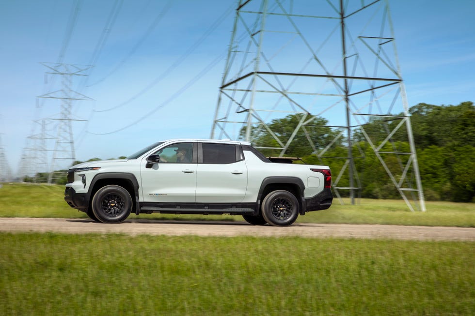 2023 chevrolet silverado ev