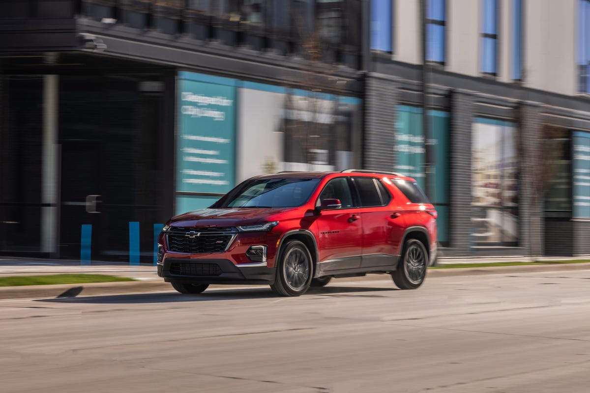 View Photos Of The 2023 Chevrolet Traverse Rs