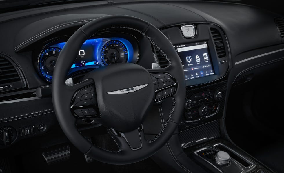 2023 chrysler 300c interior