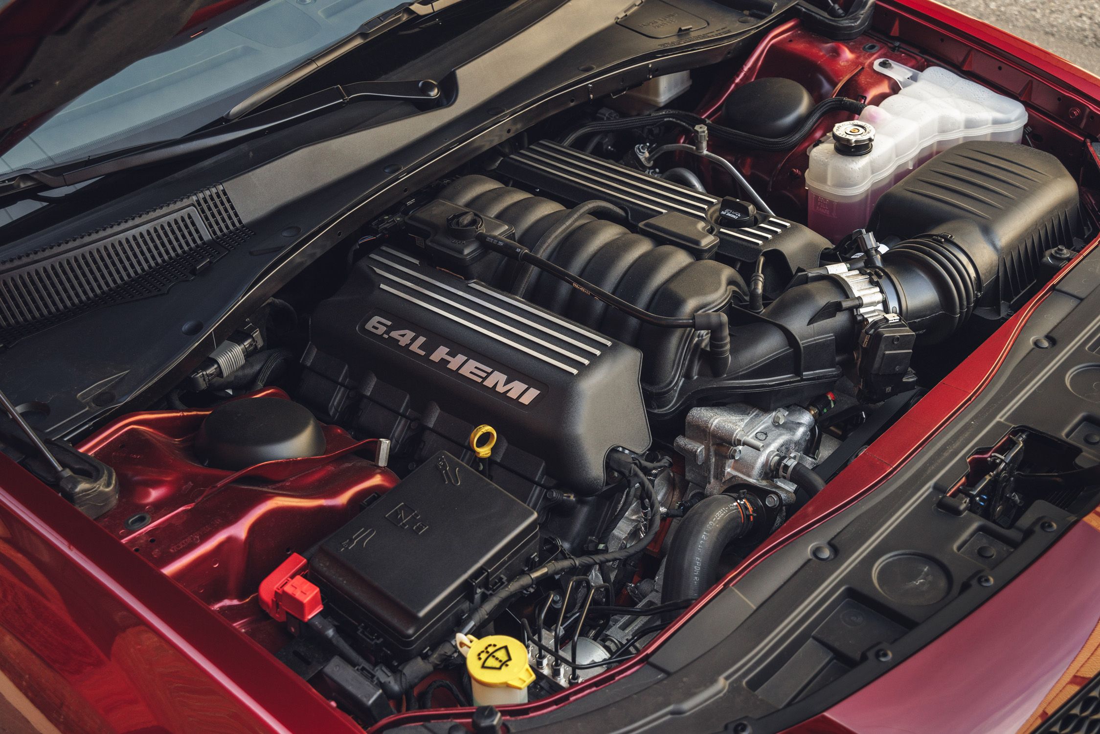 2023 Chrysler 300C bids farewell with 6.4-liter, 485-hp Hemi engine