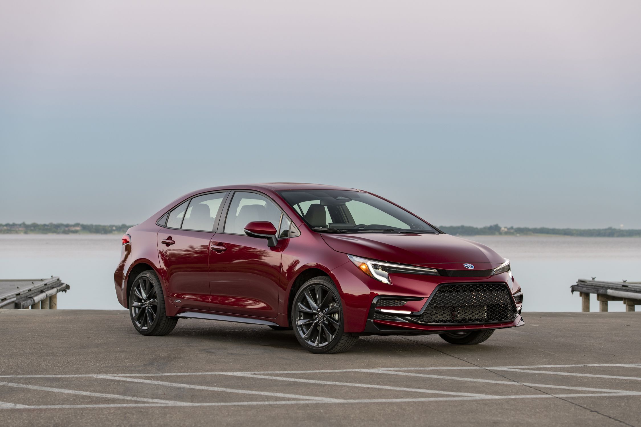 23 Toyota Corolla Hybrid Costs Less Forfeits Mpg For Power