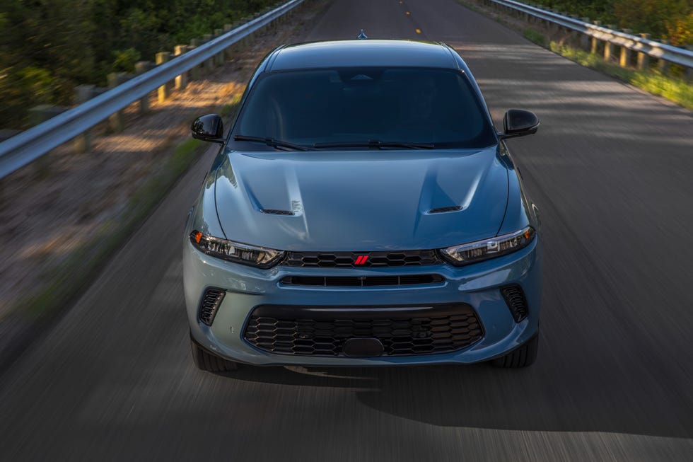 2023 Dodge Hornet Begins Brand's 'Electrified Performance' Era