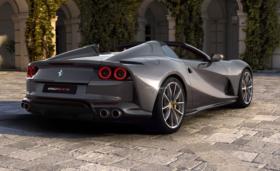 2023 ferrari 812 gts rear