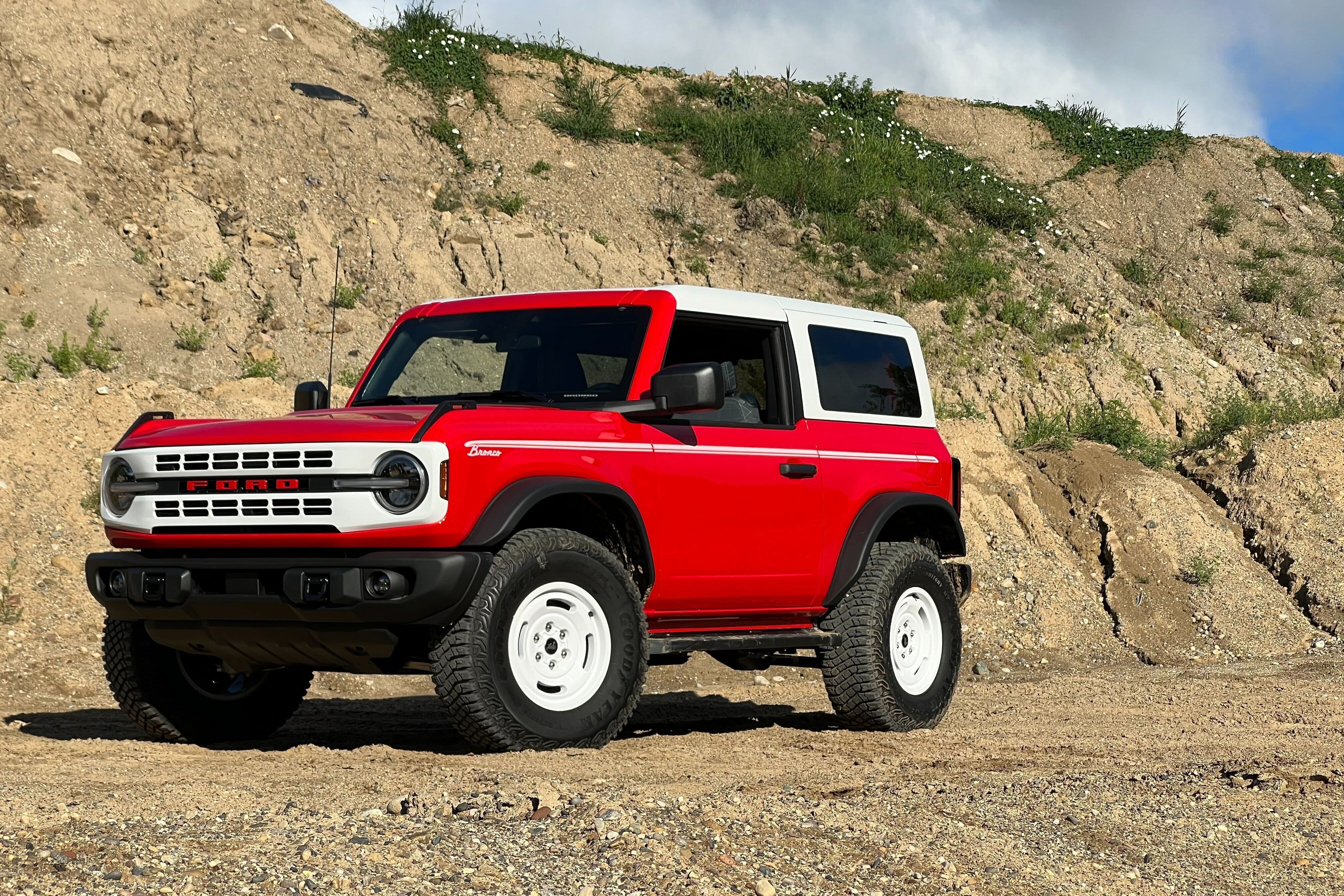 2023 ford bronco heritage editions