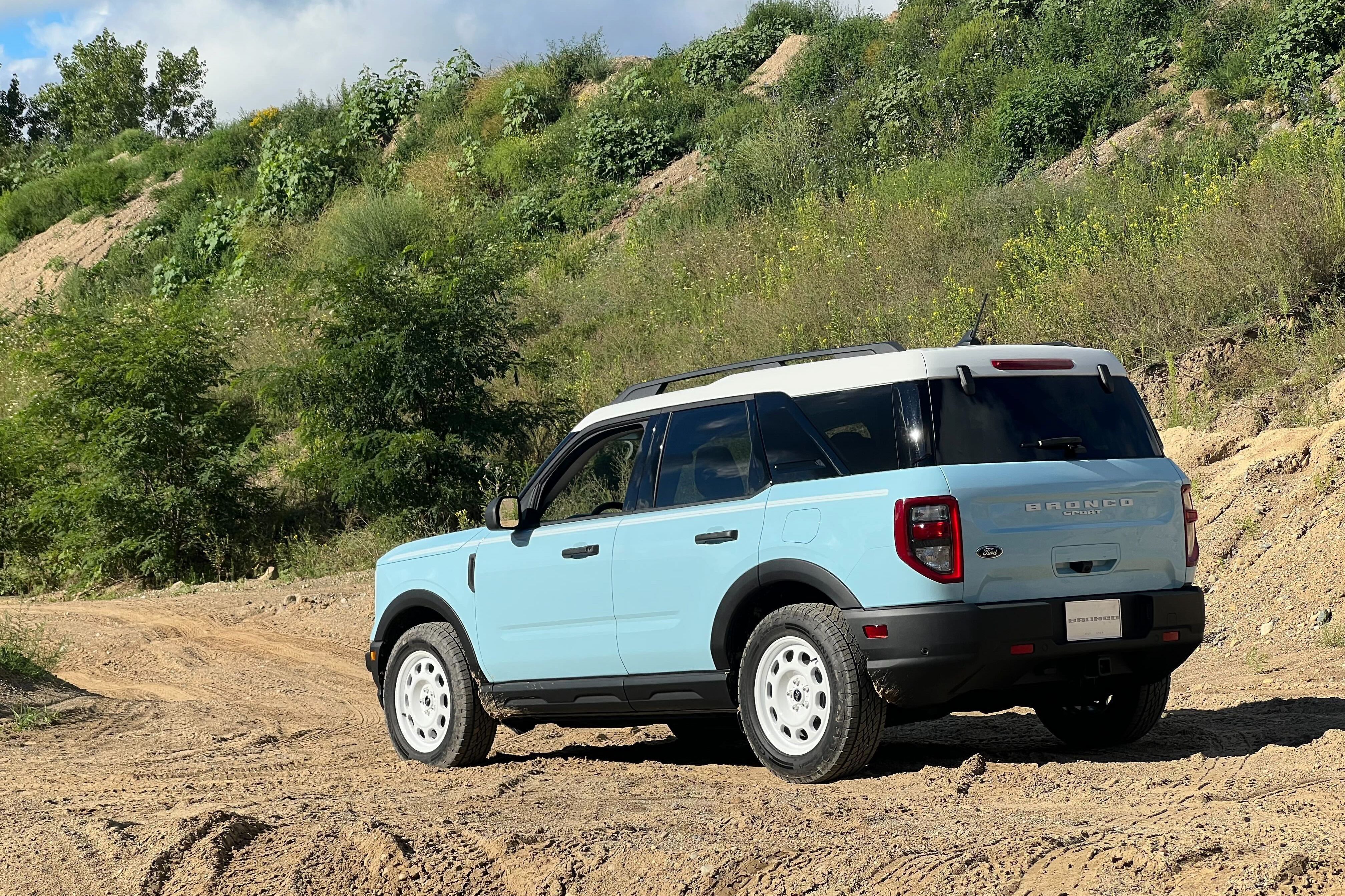 Ford Bronco Heritage edition Robin's Egg blue Ford Bronco MURICA