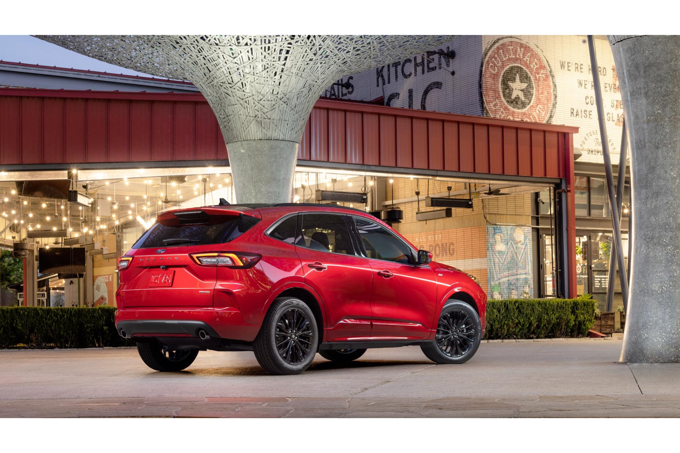 View Photos of the 2023 Ford Escape