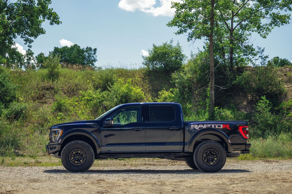 View Photos of the 2023 Ford F-150 Raptor R