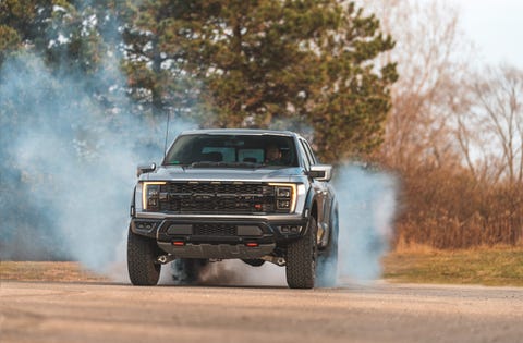 2023 ford f150 raptor r doing a burnout