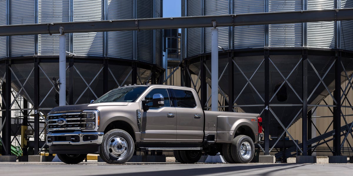 2023 Ford Super Duty Trucks Get Tougher Look, New Engine Choices