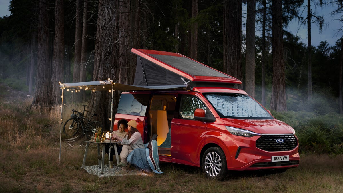 preview for Ford Transit Custom Nugget 2024: aventura camper mejorada