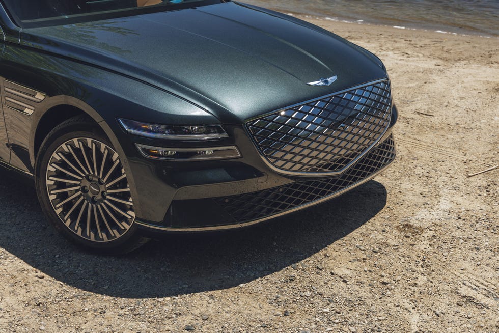 2023 genesis electrified g80