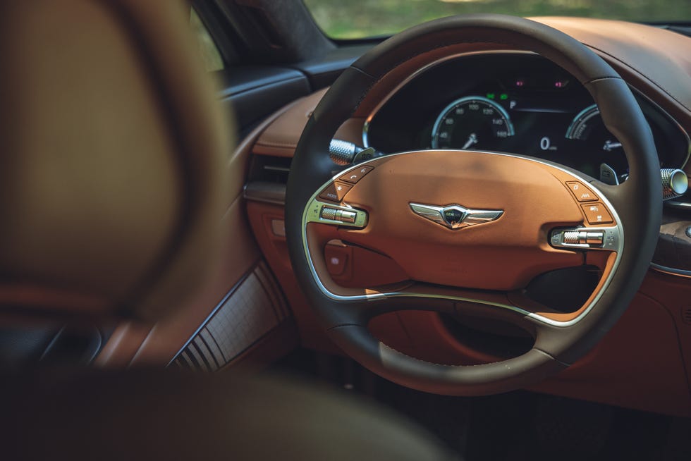 2023 genesis electrified g80