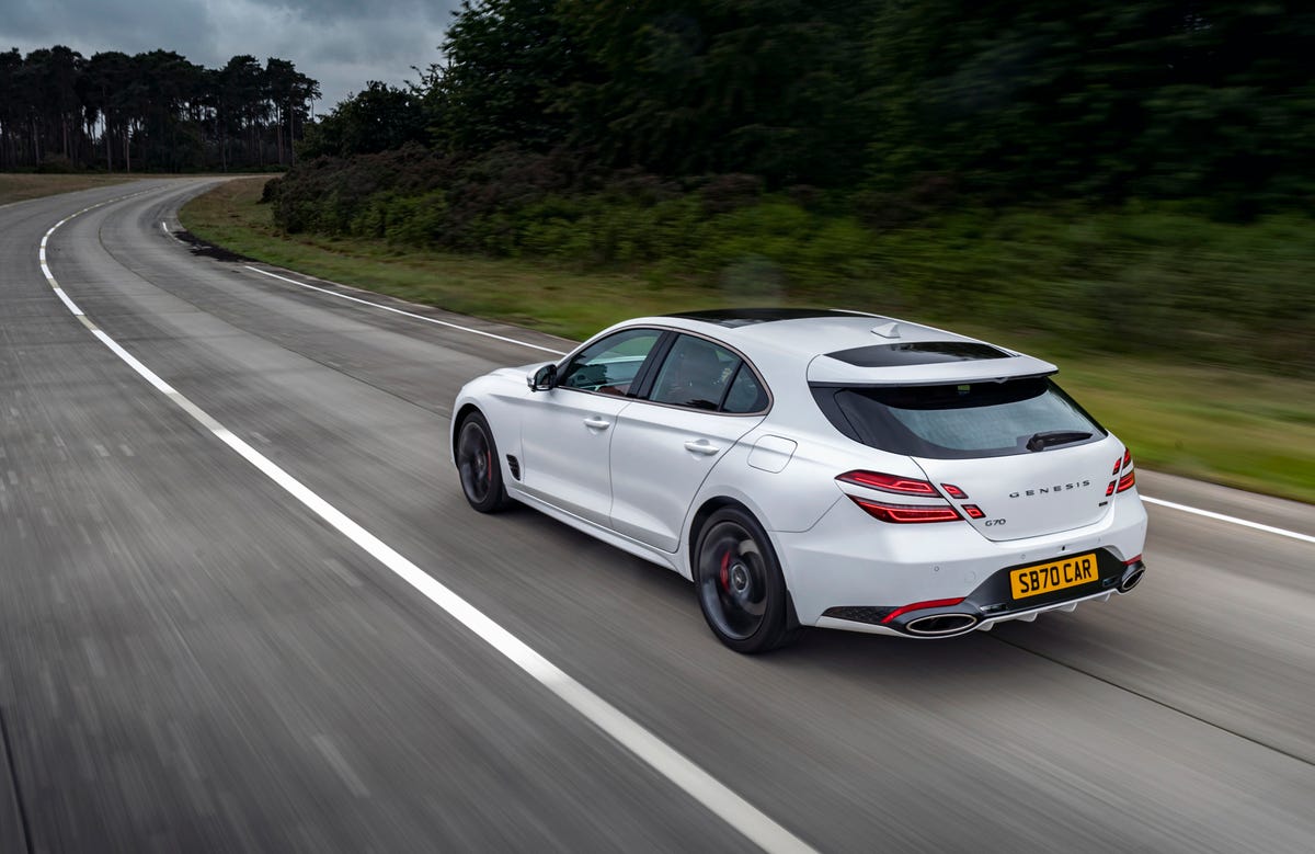 2023 genesis g70 shooting brake