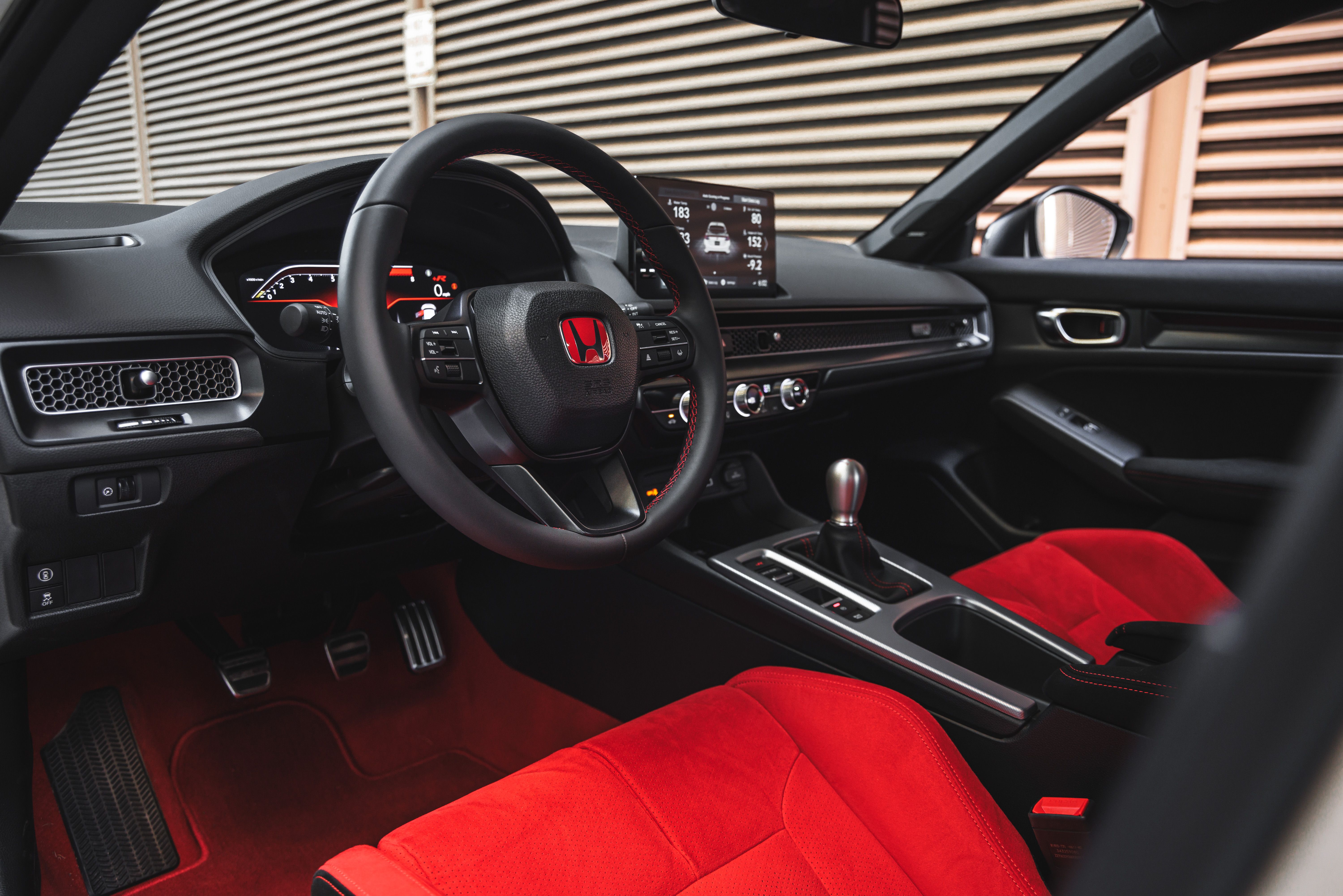 2023 Honda Civic Type R Interior Dimensions: Seating, Cargo Space & Trunk  Size - Photos | CarBuzz