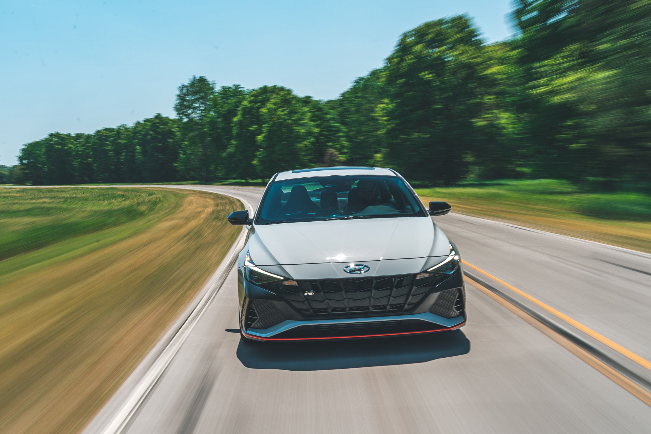 hyundai elantra 2023 coupé