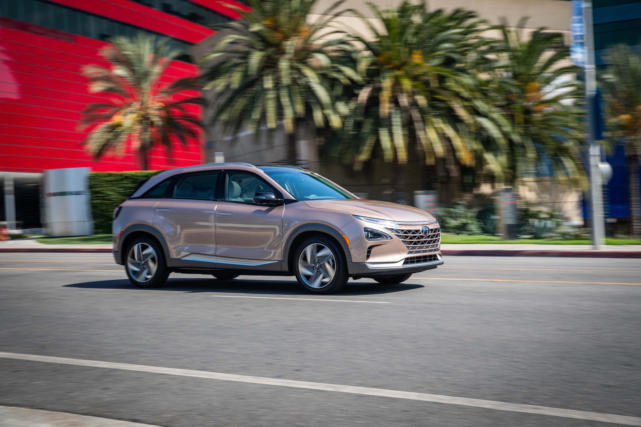 2025 Hyundai Nexo Review, Pricing, and Specs