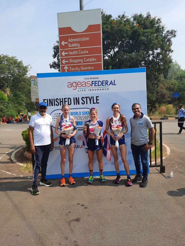 the victorious gb and ni team at the iau world 50k championships