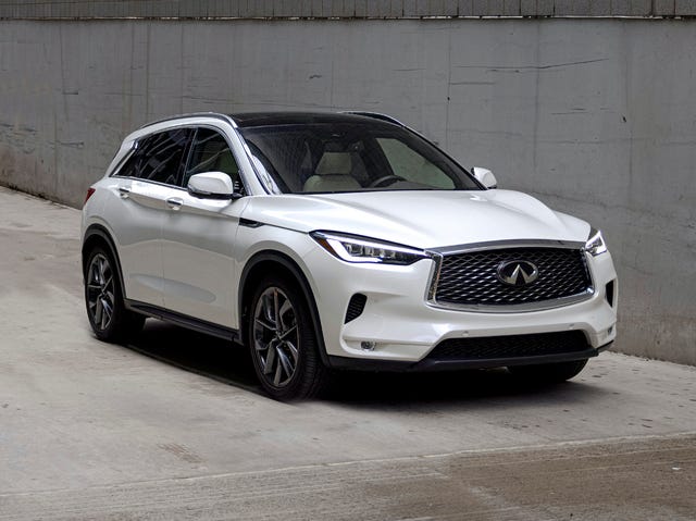 2023 infiniti qx50 suv parked in an alley