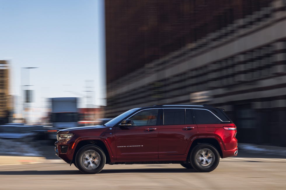 2023 jeep grand cherokee 4xe overland 4x4