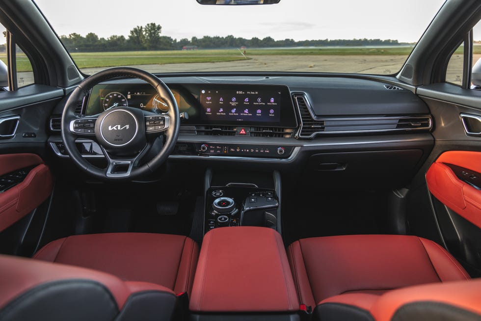 2025 Kia Sportage Hybrid Review, Pricing, and Specs