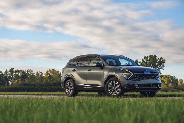 2025 Kia Sportage Hybrid Review, Pricing, and Specs