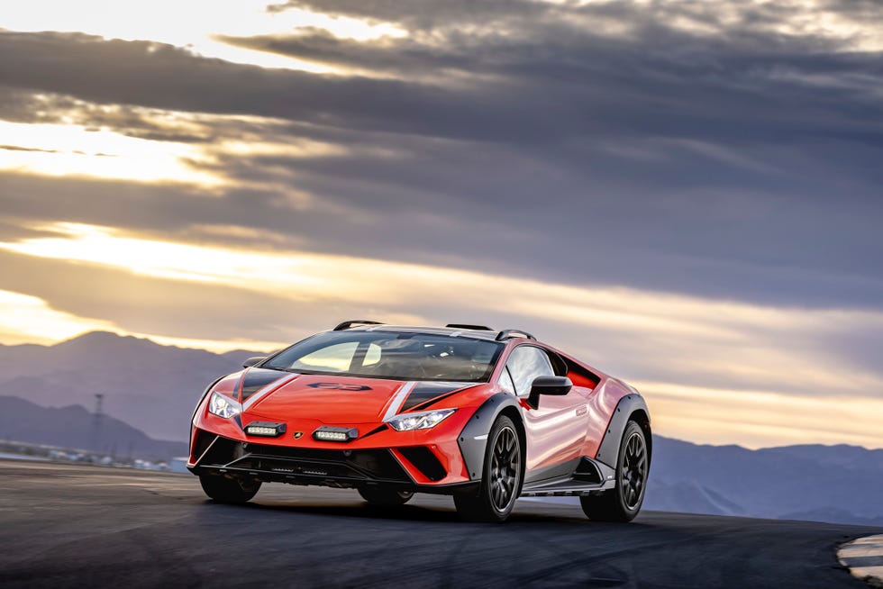 2024 McLaren 750S vs Lamborghini Huracan