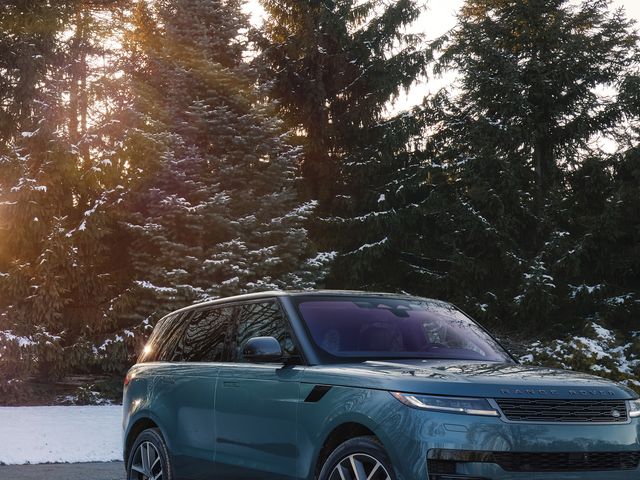 vice versa Uitscheiden elf 2023 Land Rover Range Rover Sport Review, Pricing, and Specs