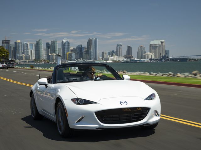 Røg trussel antyder 2023 Mazda MX-5 Miata Review, Pricing, and Specs