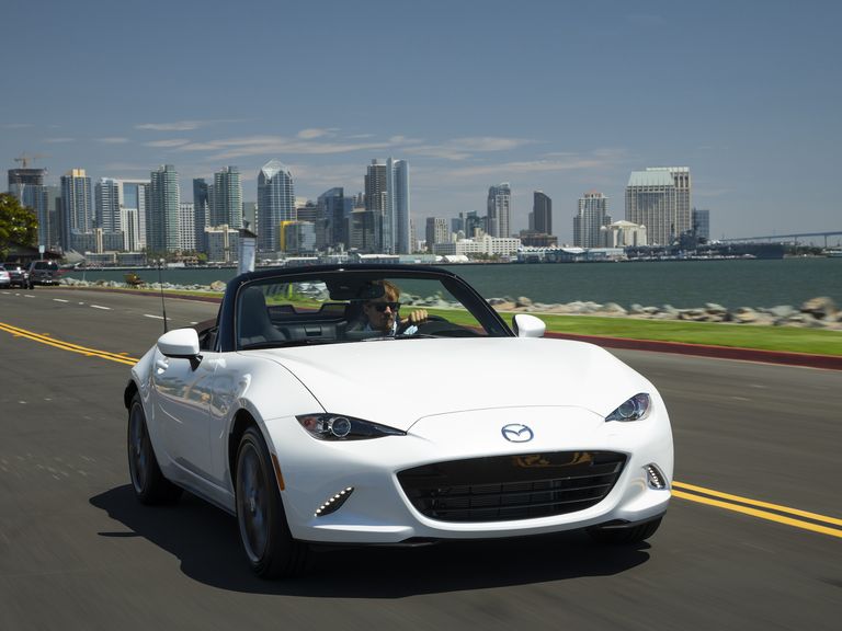 2018 Mazda MX-5 receives updated features, pricing
