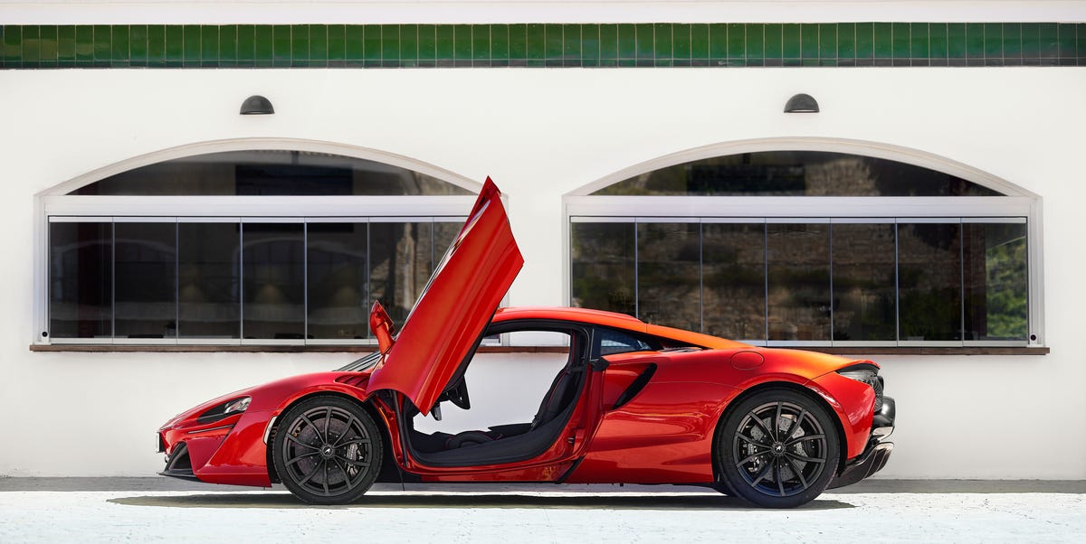Modern Cars’ Door Designs Can Be Hard to Handle