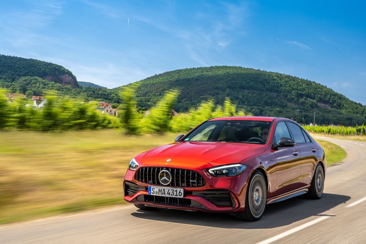 23 Mercedes Amg C43 Has Less Engine More Power