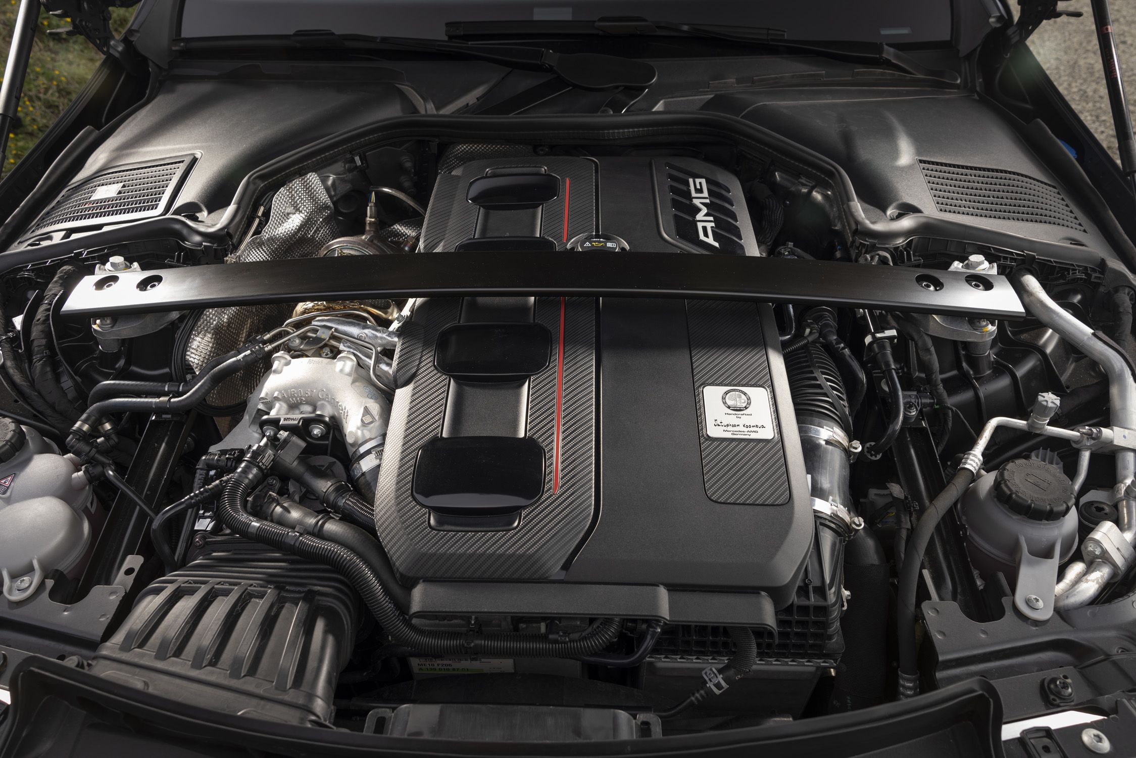 2024 Mercedes-AMG C63 S E Performance Is a 680-HP, 4-Cylinder Hybrid - CNET