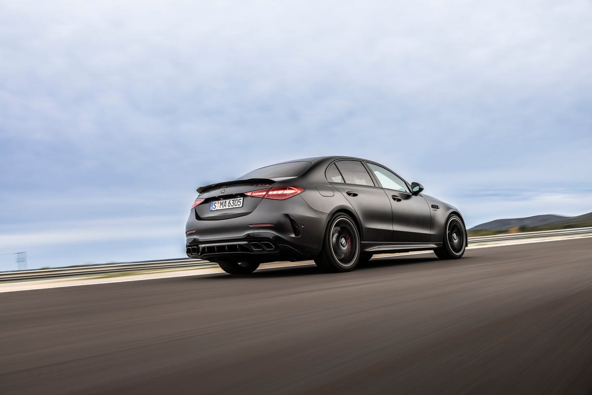 Trunk Ledge Kit | MERCEDES BENZ C-CLASS AMG C63 COUPE 2018
