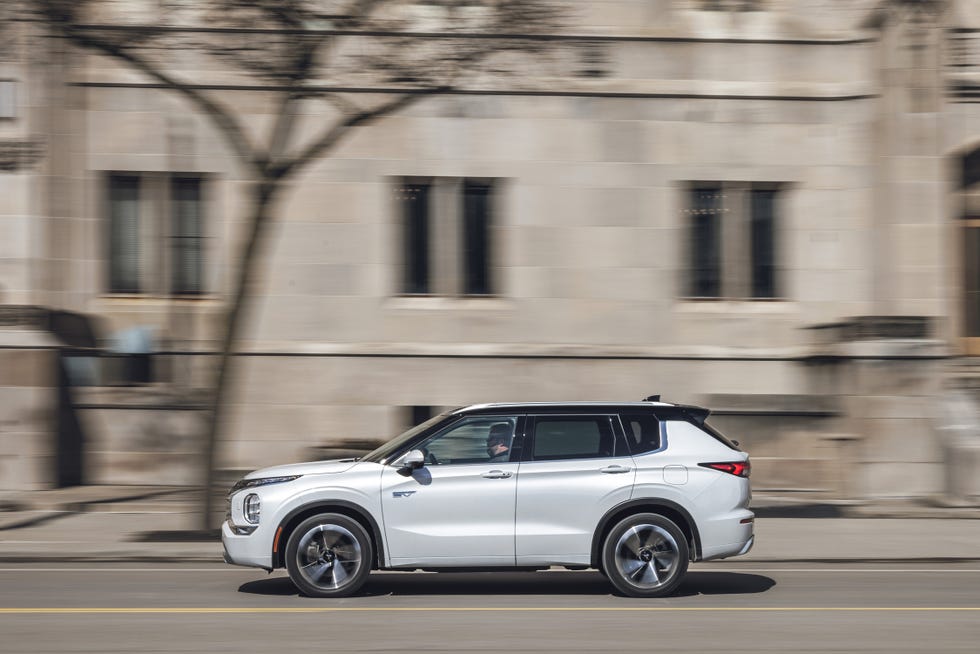 2023 mitsubishi outlander phev