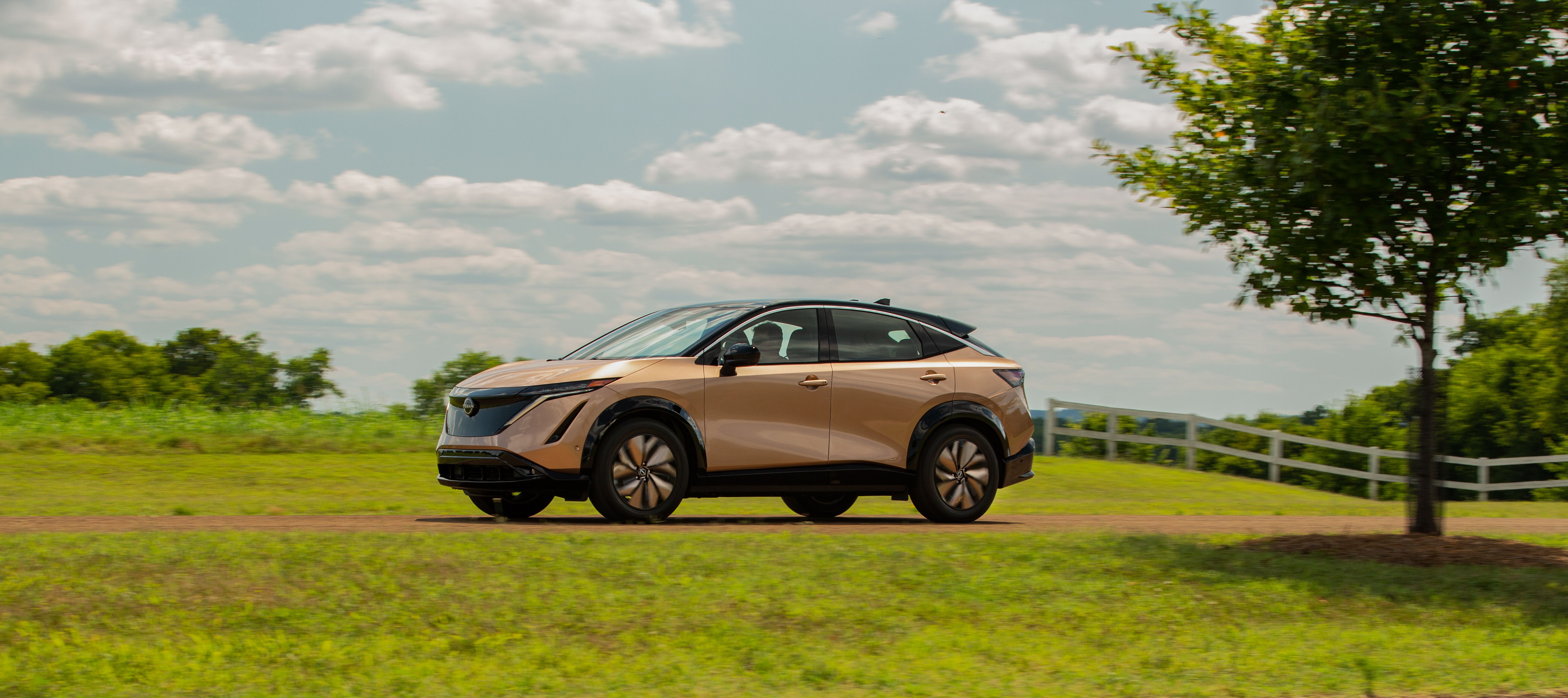 Nissan deals ev crossover