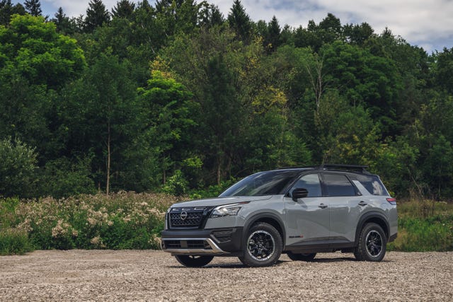 View Photos of the 2023 Nissan Pathfinder Rock Creek