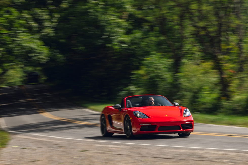 2023 porsche 718 boxster t